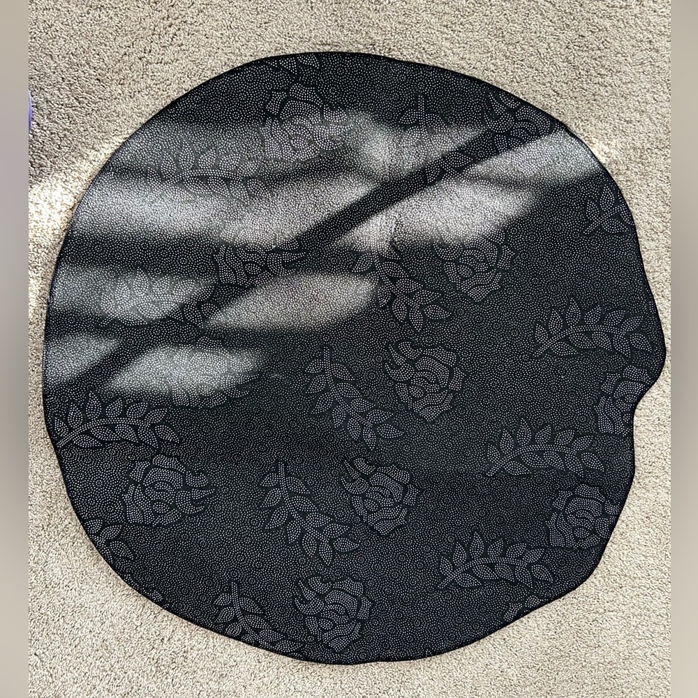 Angry 8 Ball Rug – Trendy Area Rug - BRAND NEW - Picture 3 of 6